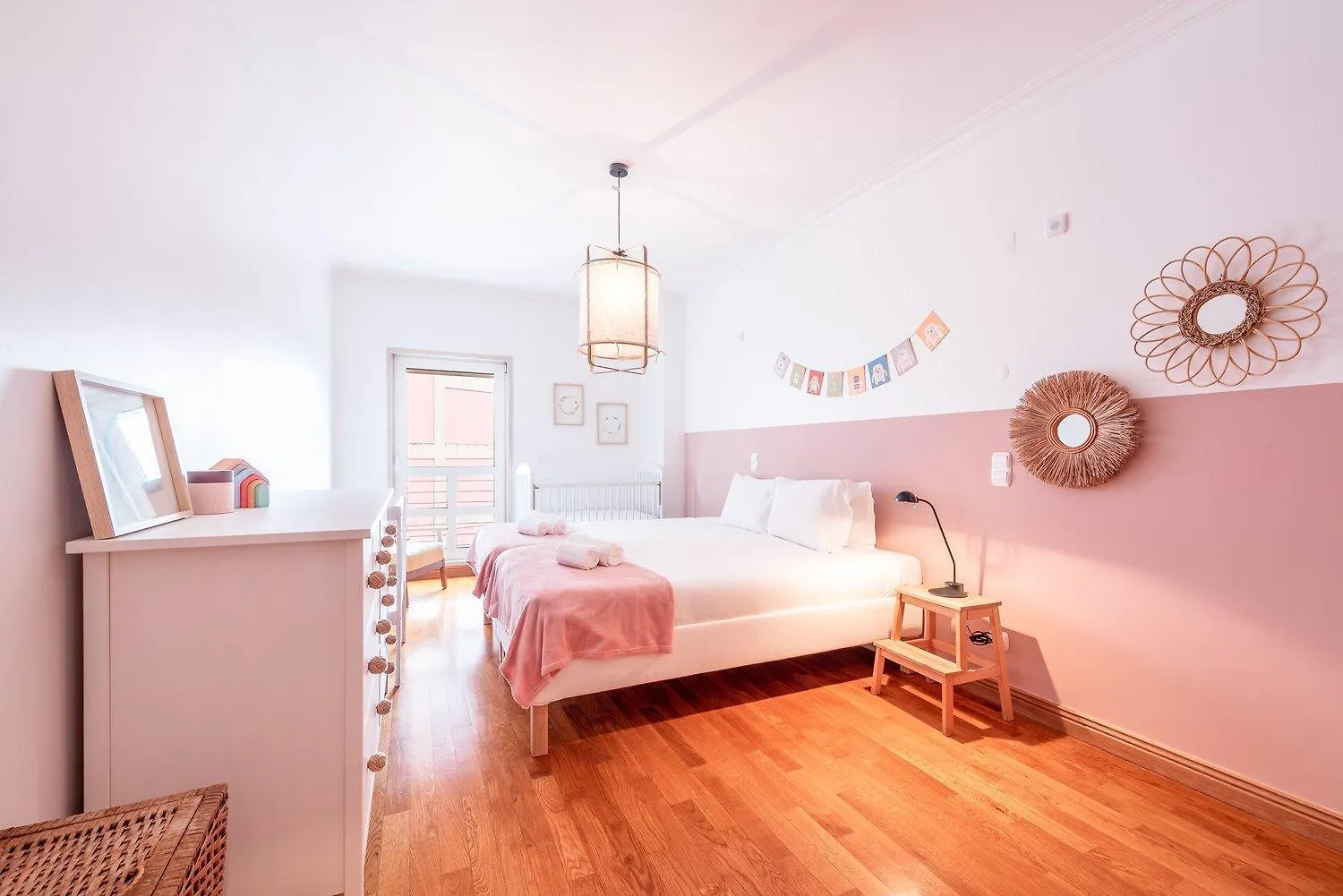 Appartamento Guestready - Laranjeiras Family Home Lisbona